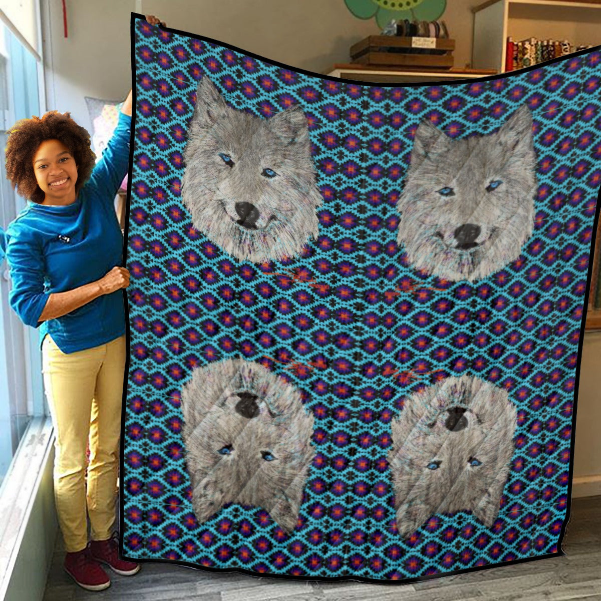 Wolfpackin' Lightweight & Breathable Quilt With Edge-wrapping Strips