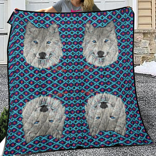 Wolfpackin' Lightweight & Breathable Quilt With Edge-wrapping Strips