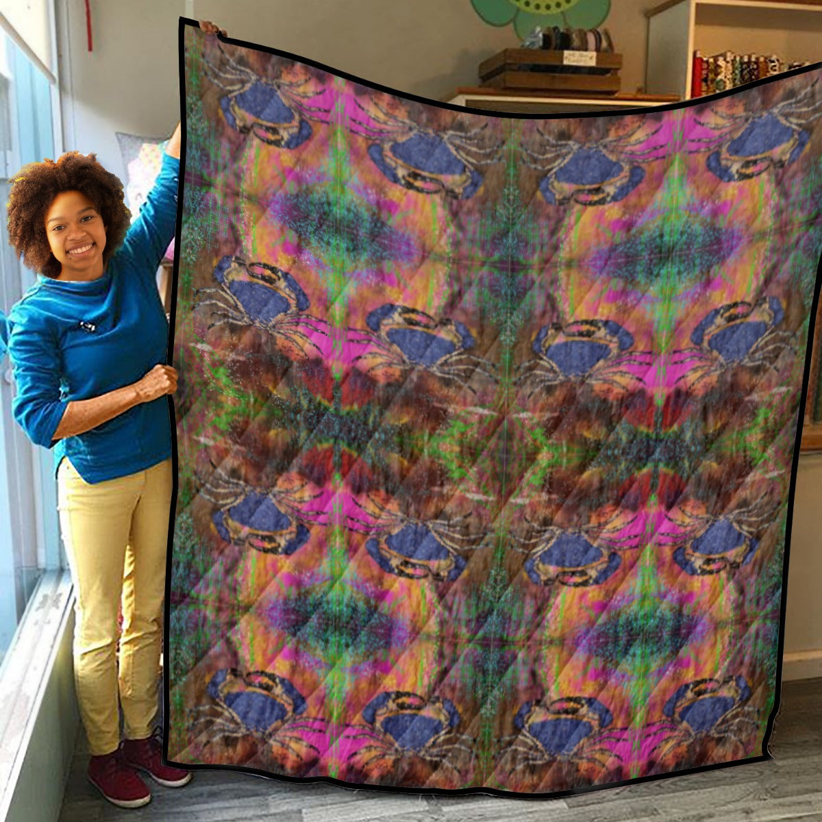 Psychedelic Crab Lightweight & Breathable Quilt With Edge-wrapping Strips