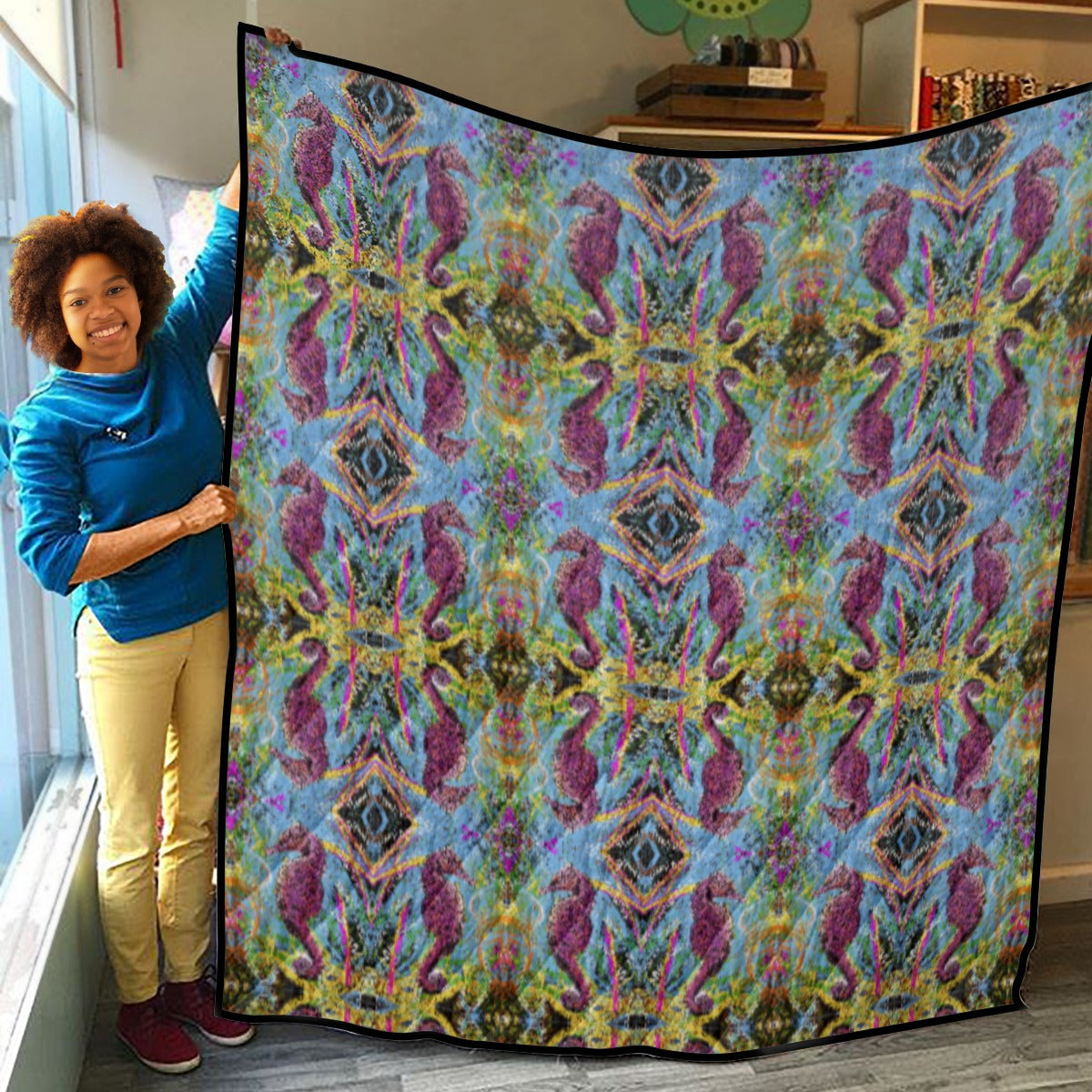 Seahorse Pattern Lightweight & Breathable Quilt With Edge-wrapping Strips